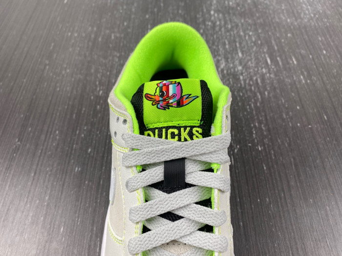 Nike Dunk Low University of Oregon PE (2023)FQ7260-001