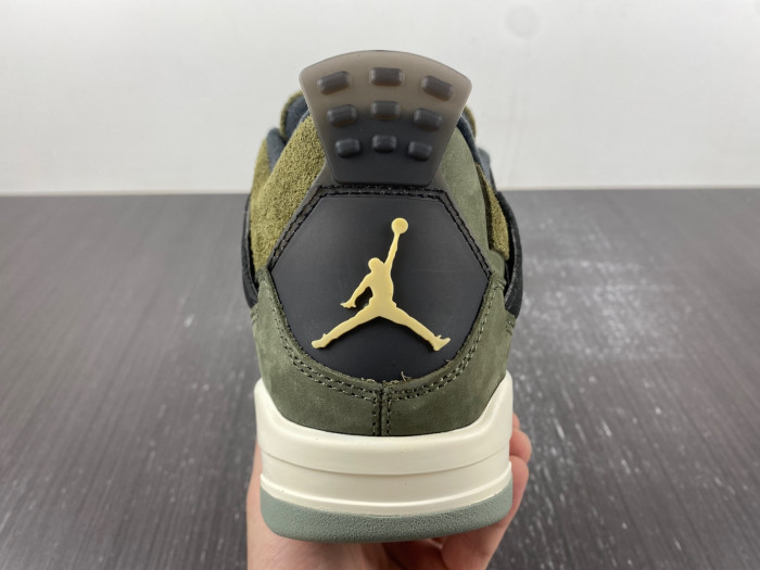 Air Jordan 4 Craft “Medium Olive”FB9927-200