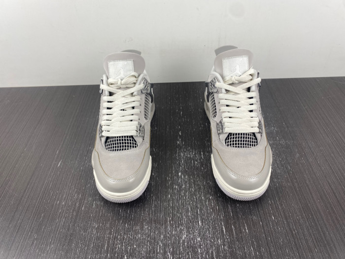 Jordan 4 Retro Frozen Moments AQ9129-001