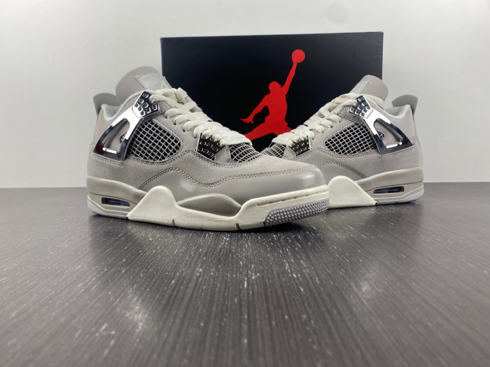 Jordan 4 Retro Frozen Moments AQ9129-001