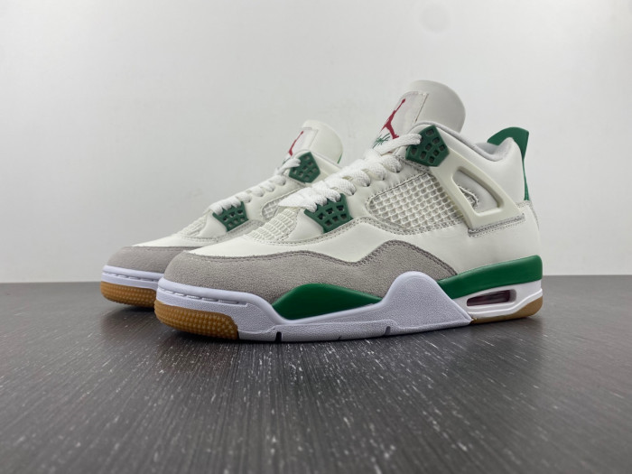 Jordan 4 Retro SB Pine Green DR5415-103