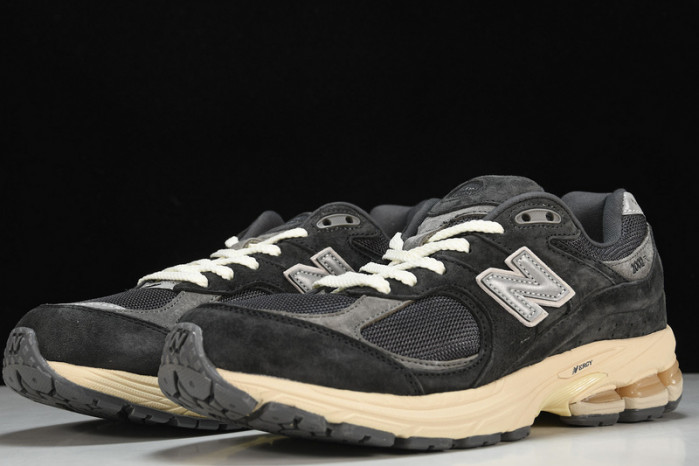 New Balance Q26 New Balance M2002RHO