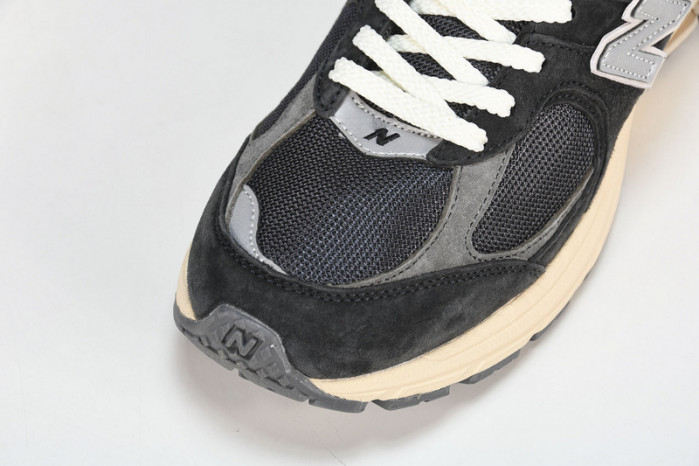 New Balance Q26 New Balance M2002RHO