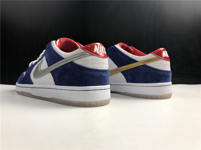 Nike Dunk SB Low Ishod Wair “BMW” 839685-416