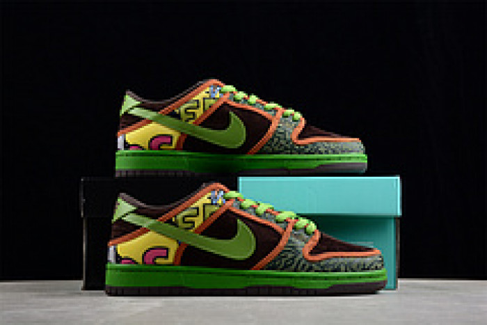 Nike SB Dunk Low De La Soul 789841-332