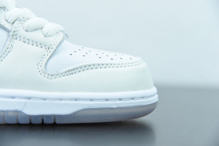 Nike SB Dunk Low Diamond Supply Co White Diamond BV1310-100