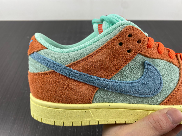 Nike SB Dunk Low Noise Aqua DV5429-800