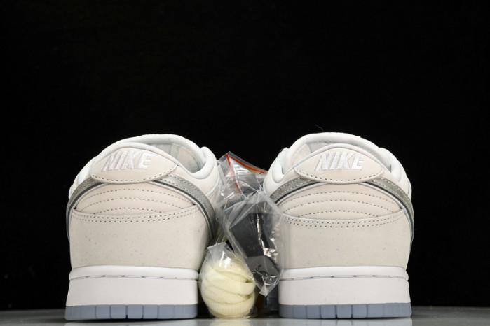 Nike SB Dunk Low White Lobster (Friends and Family) FD8776-100