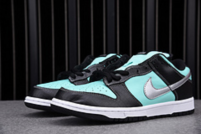 Nike SB x Diamond Dunk Hi Tiffany 304292-402