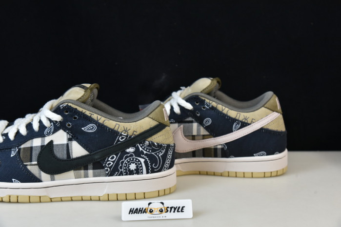 Travis Scott x Nike SB Dunk Low TS CT5053-001