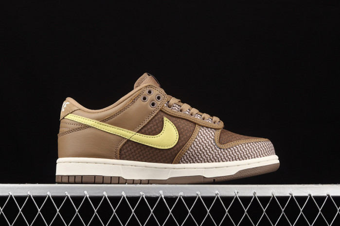 Undefeated X Dunk Low SP ‘Canteen’ – Nike – DH3061-200