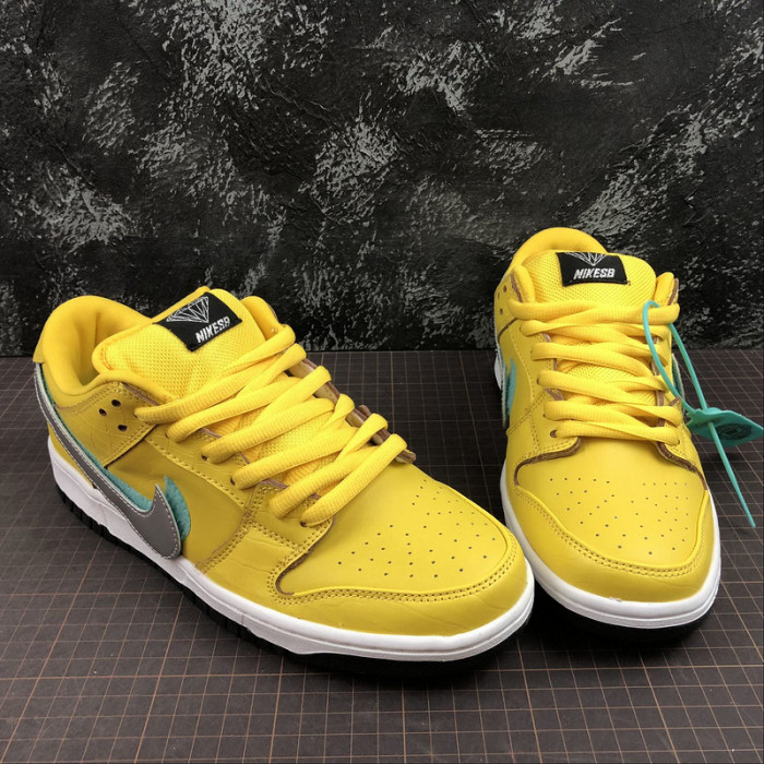 Nike SB Dunk Low Diamond Supply Co Canary Diamond (Friends and Family) BV1310-700